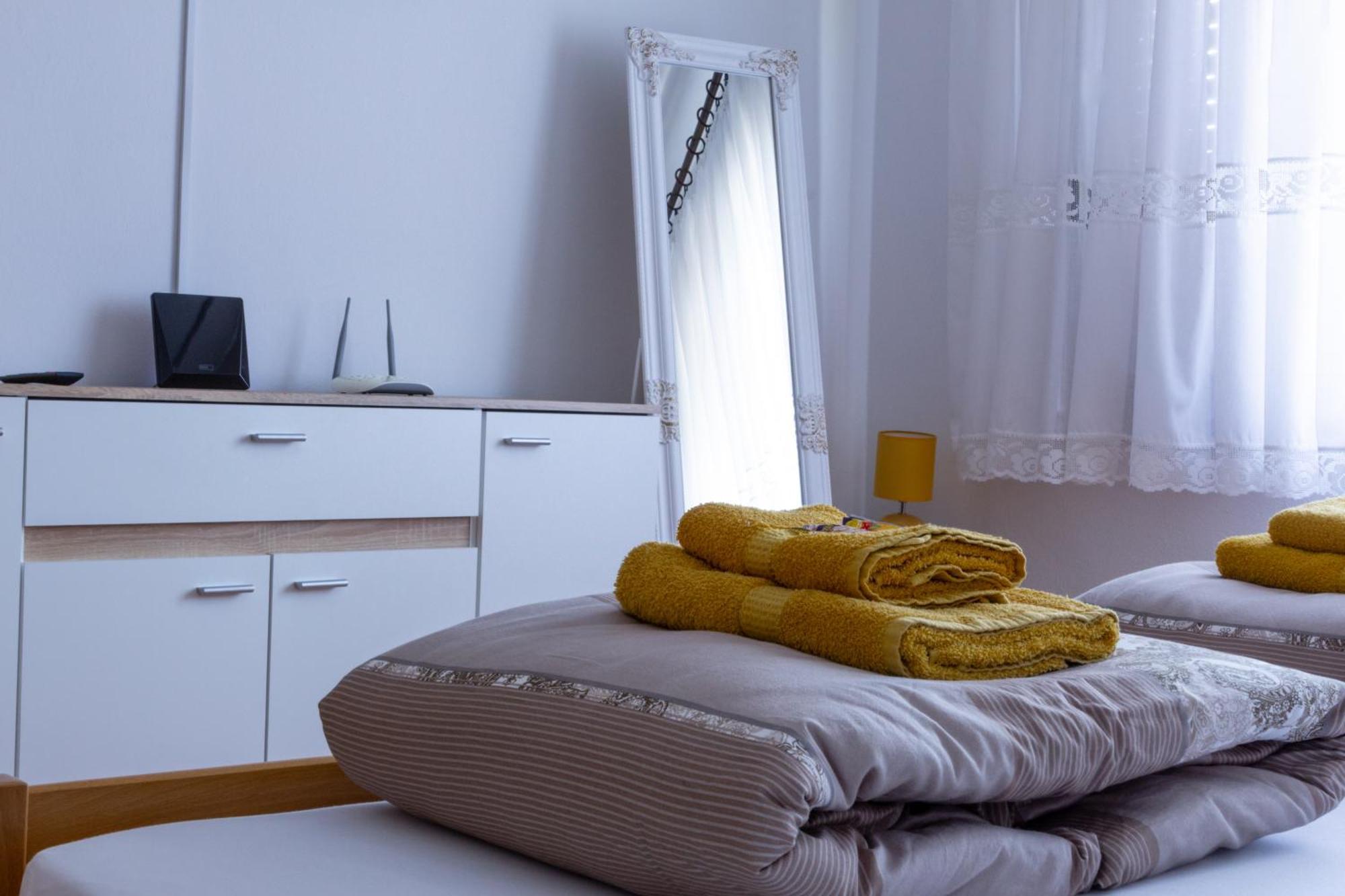 Sea View Retreat With 170Mbps Wifi And Sunny Balcony Apartment Kastav Bagian luar foto