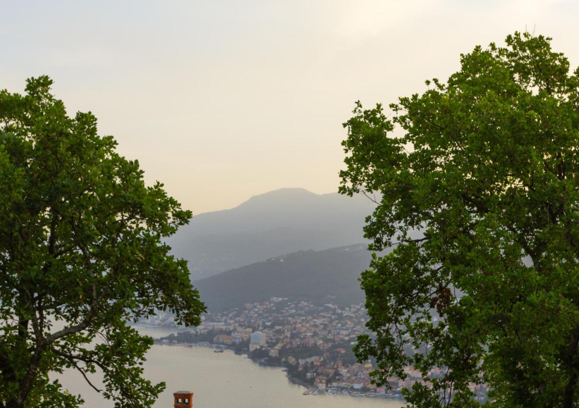 Sea View Retreat With 170Mbps Wifi And Sunny Balcony Apartment Kastav Bagian luar foto