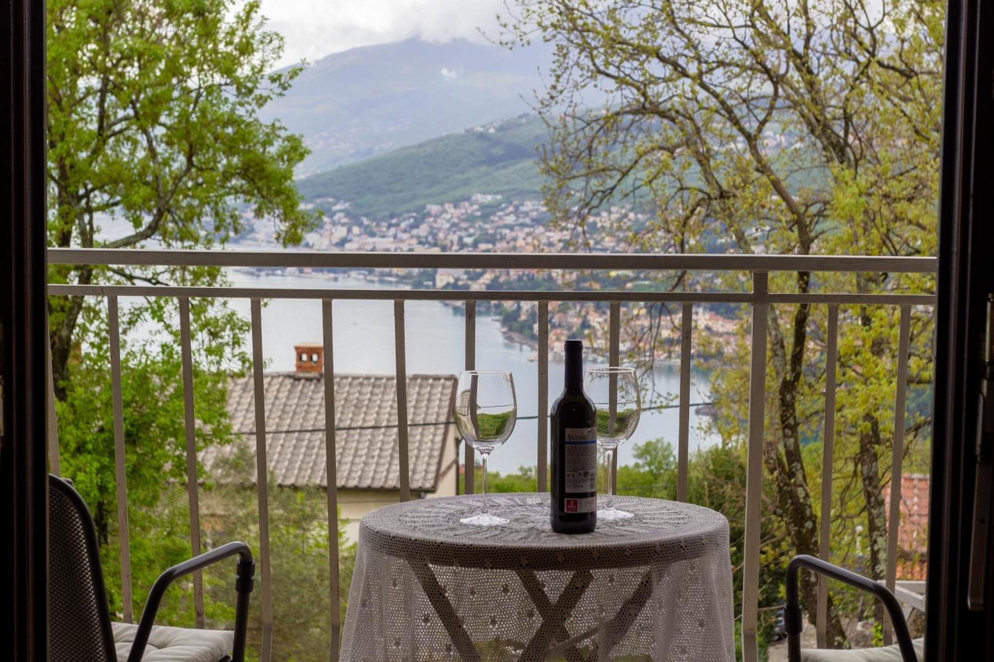 Sea View Retreat With 170Mbps Wifi And Sunny Balcony Apartment Kastav Bagian luar foto